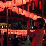 祈りの万灯 厳か夏の夜