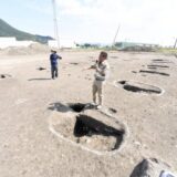 弥生期の柱穴一部保存へ 中畑・古里遺跡の建物跡